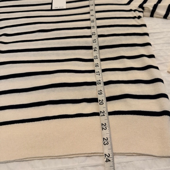 Ralph Lauren Cream and Black Striped Sweater - Picture 9 of 11